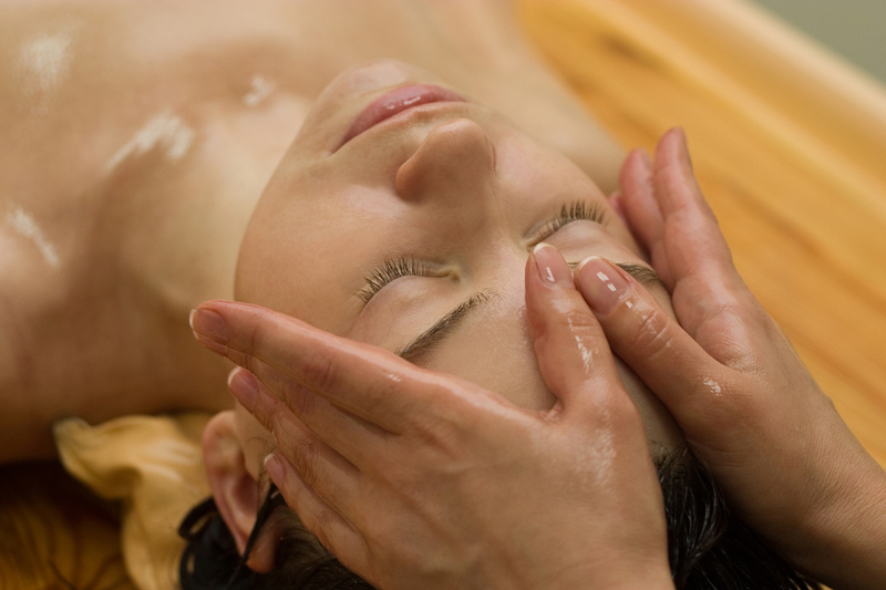 What Benefits Come from Regular Massage Therapy